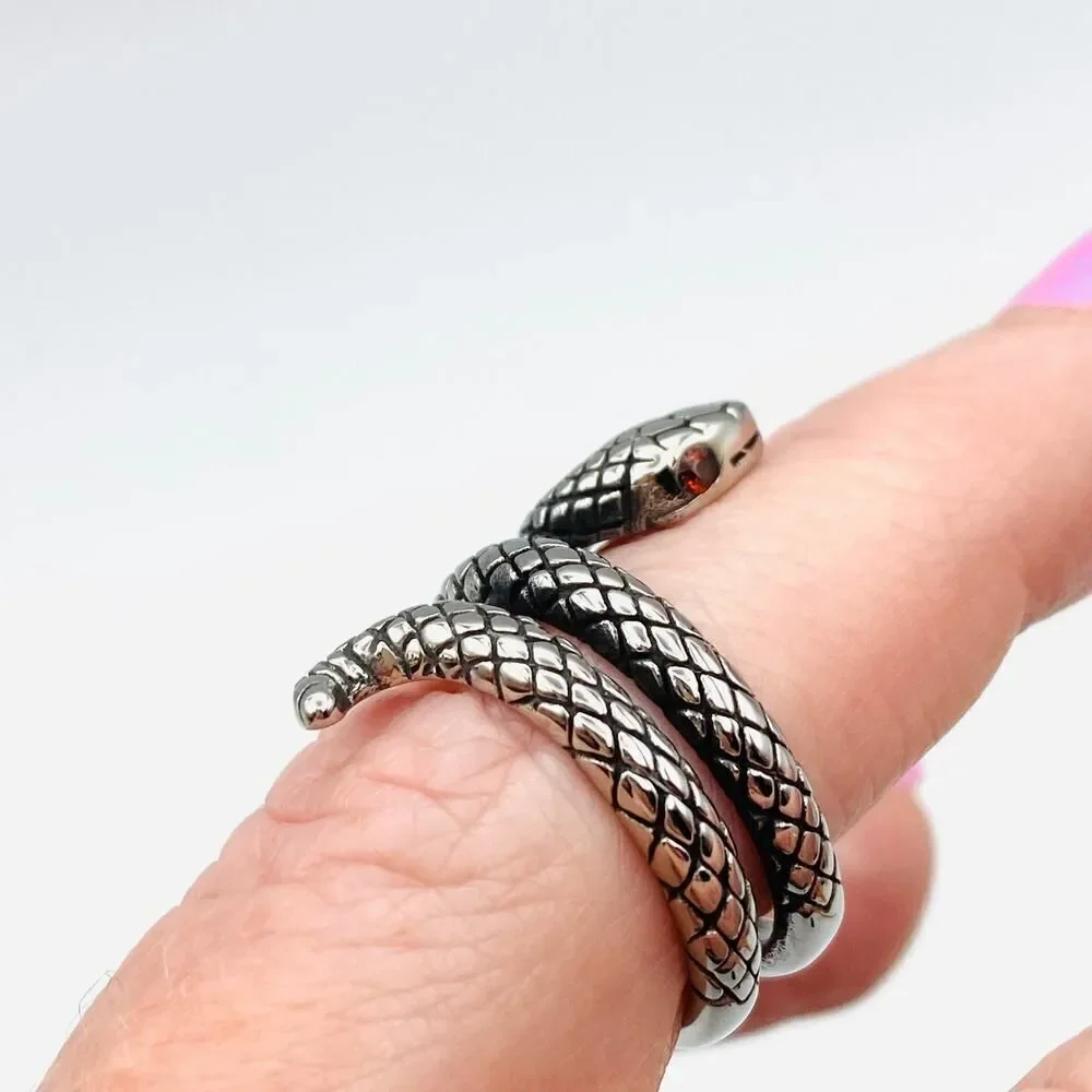 The Unbranded Brand snake stainless